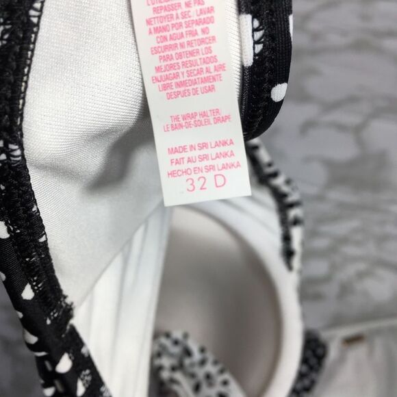 NWT VICTORIA’S SECRET DISCONTINUED THE WRAP HALTER POLKA DOT BIKINI TOP 32D - Picture 4 of 6